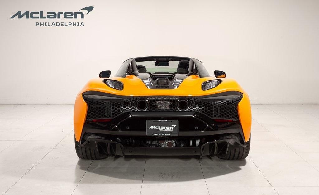 new 2025 McLaren Artura car, priced at $345,818