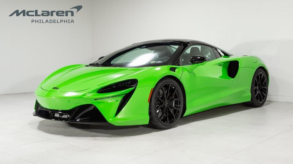 new 2025 McLaren Artura car, priced at $327,950