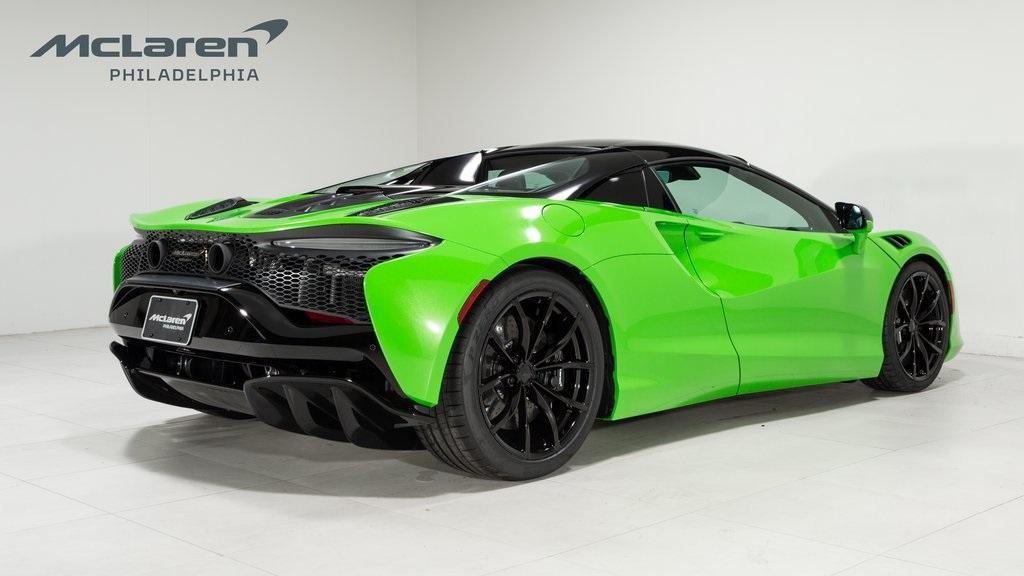 new 2025 McLaren Artura car, priced at $327,950