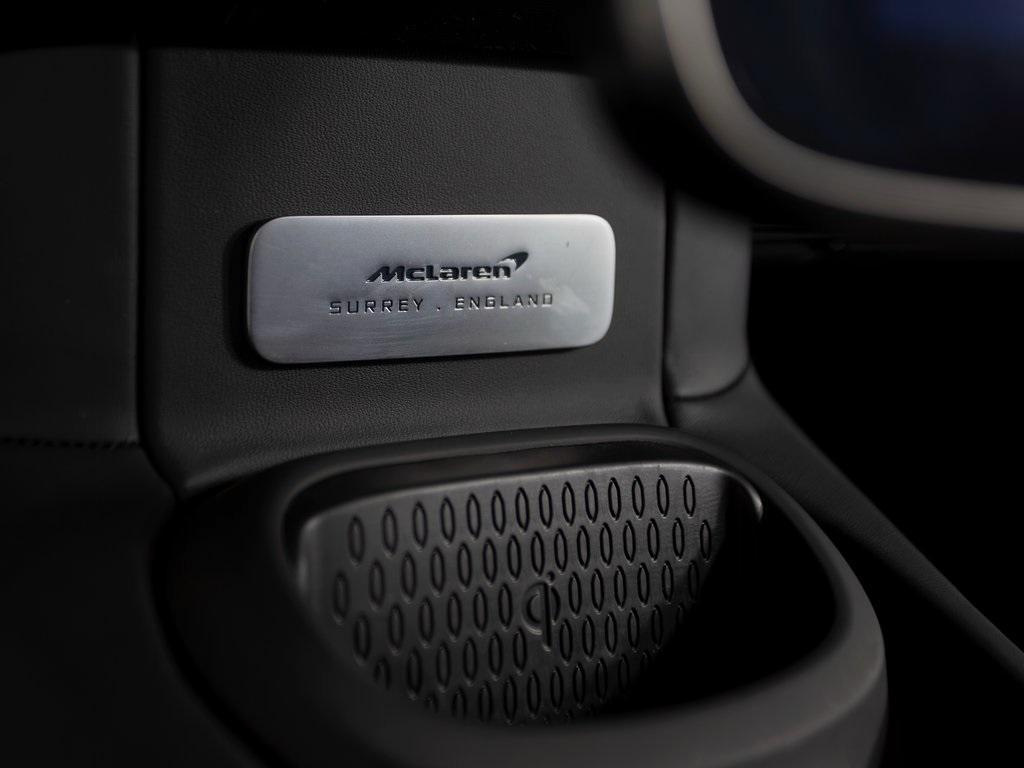 new 2025 McLaren Artura car, priced at $327,950