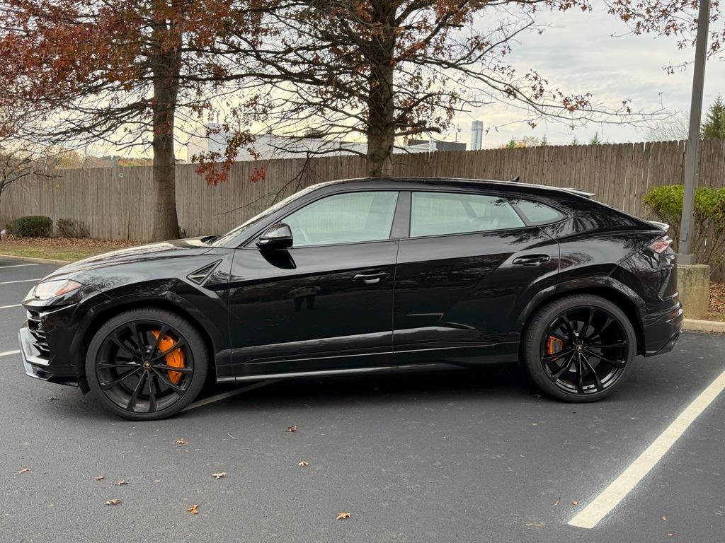 used 2022 Lamborghini Urus car, priced at $227,995