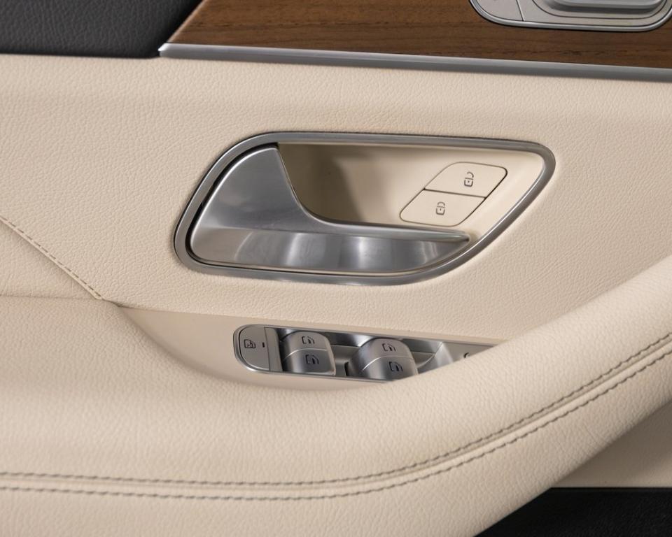 used 2022 Mercedes-Benz GLE 350 car, priced at $44,290