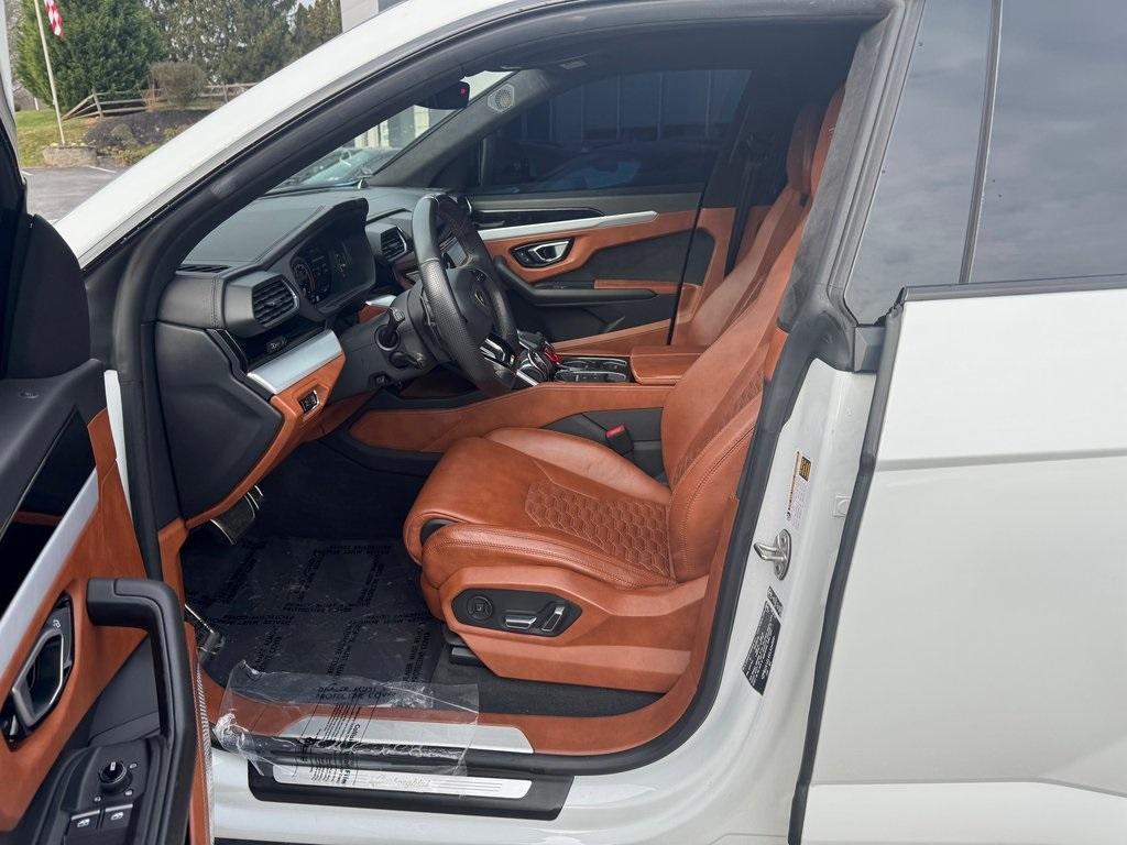used 2019 Lamborghini Urus car, priced at $164,995