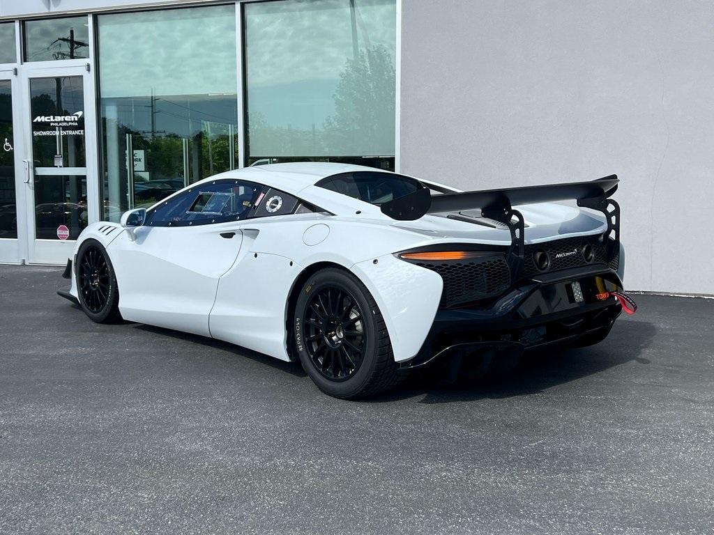 new 2023 McLaren Artura car, priced at $299,995