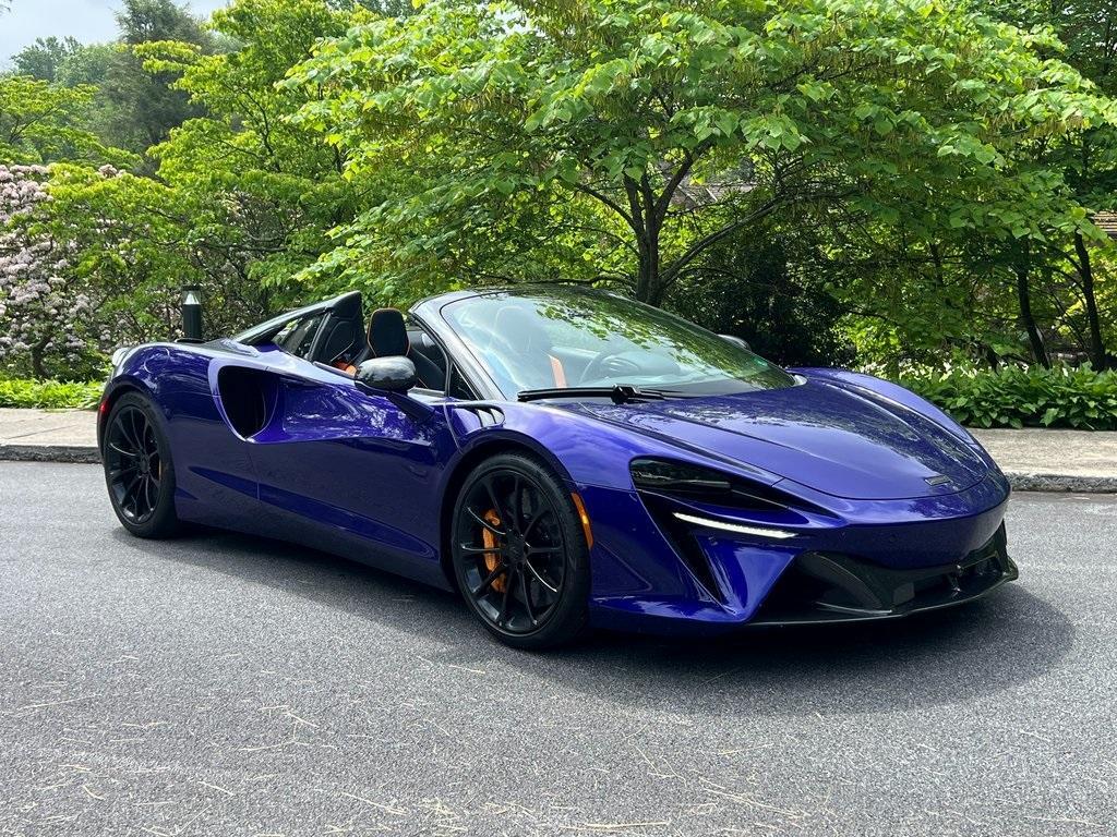 used 2025 McLaren Artura car, priced at $319,995
