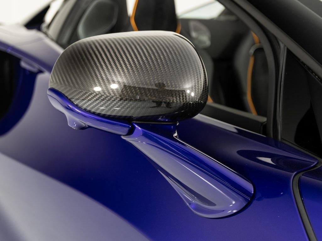 used 2025 McLaren Artura car, priced at $299,995