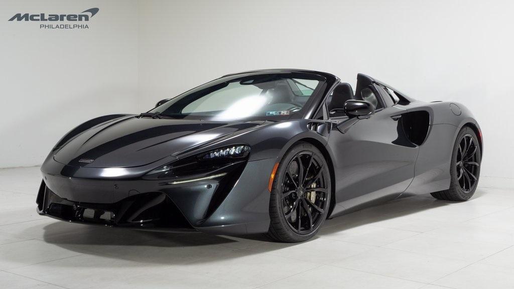 new 2025 McLaren Artura car, priced at $355,308