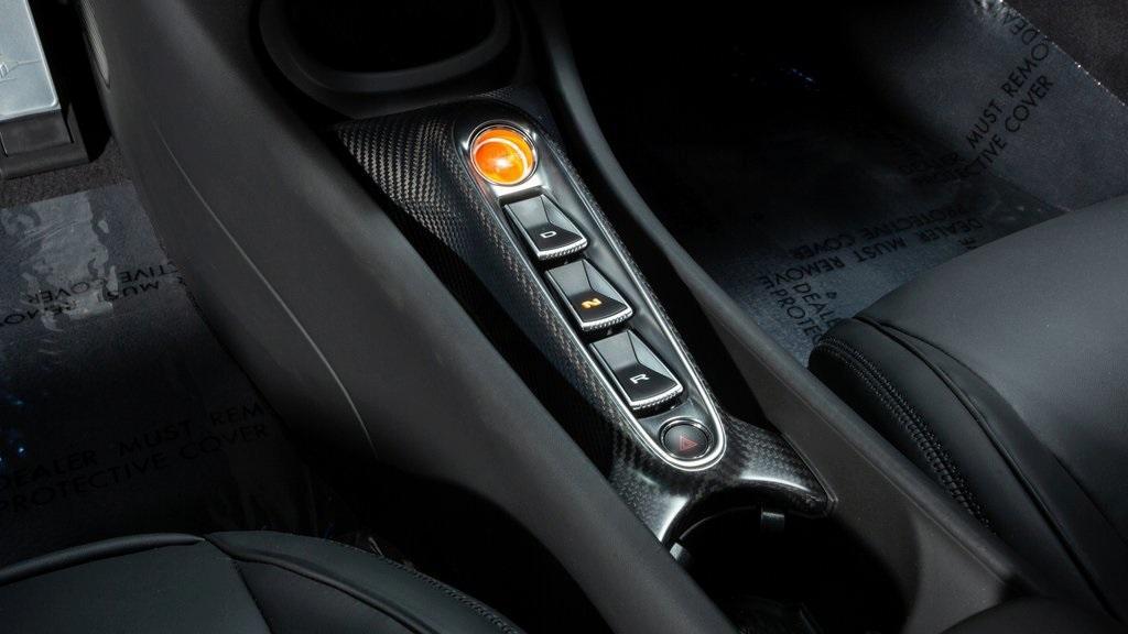 new 2025 McLaren Artura car, priced at $355,308