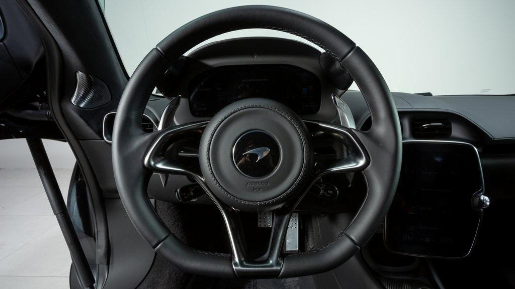 new 2025 McLaren Artura car, priced at $355,308