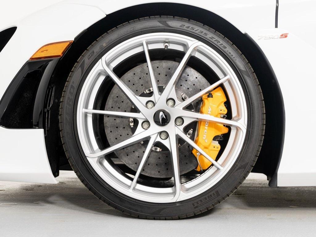 new 2025 McLaren 750S car, priced at $414,230