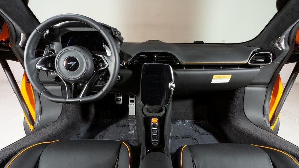 new 2025 McLaren Artura car, priced at $324,190