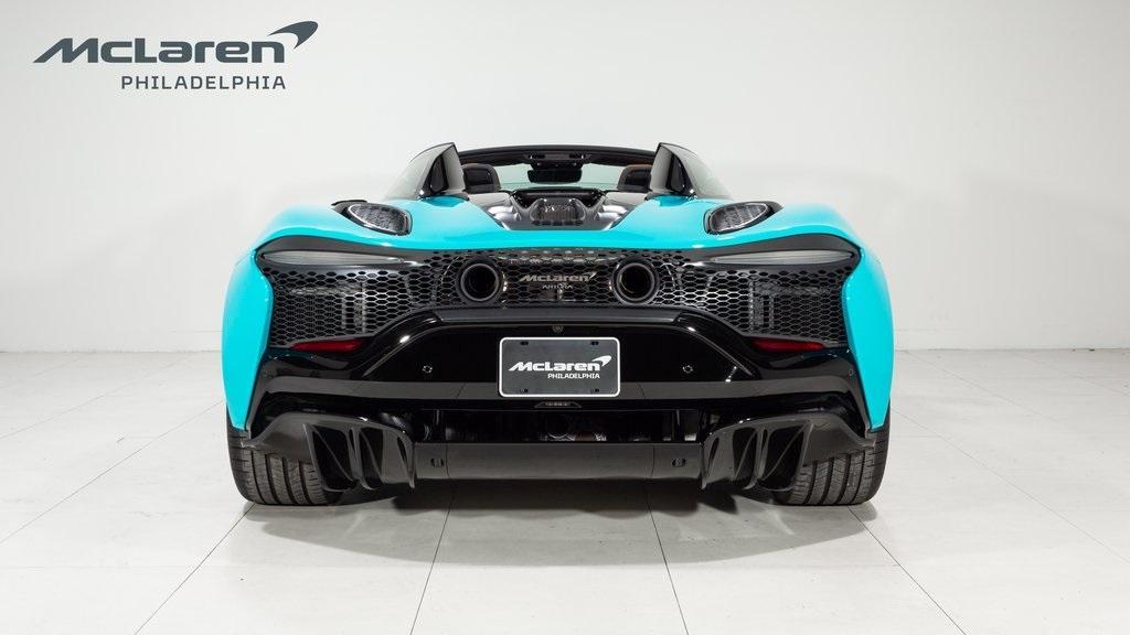 new 2025 McLaren Artura car, priced at $346,440