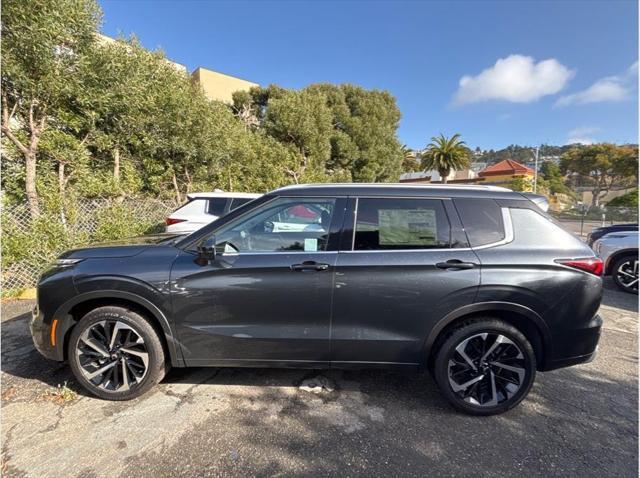 new 2024 Mitsubishi Outlander car, priced at $39,805