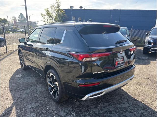 new 2024 Mitsubishi Outlander car, priced at $40,400