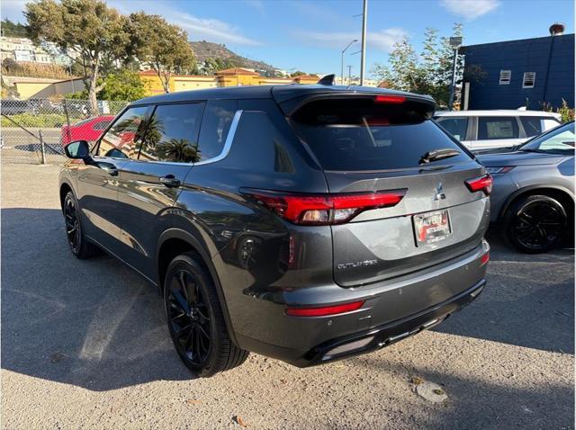 new 2024 Mitsubishi Outlander car, priced at $35,645