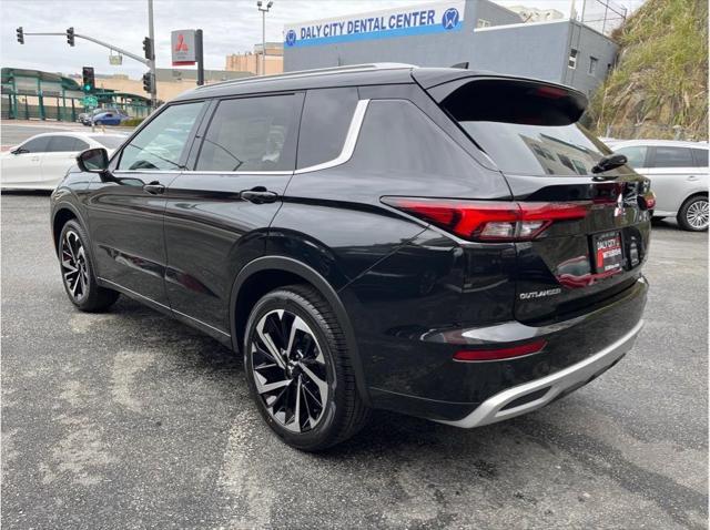 new 2024 Mitsubishi Outlander car, priced at $38,105