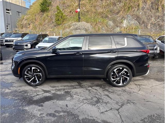 used 2023 Mitsubishi Outlander car, priced at $25,388