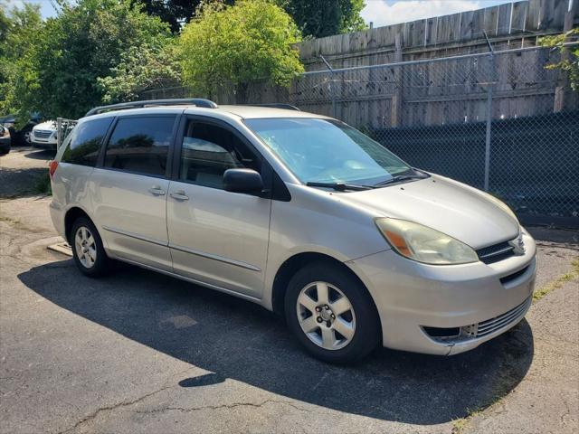 used 2004 Toyota Sienna car, priced at $2,200