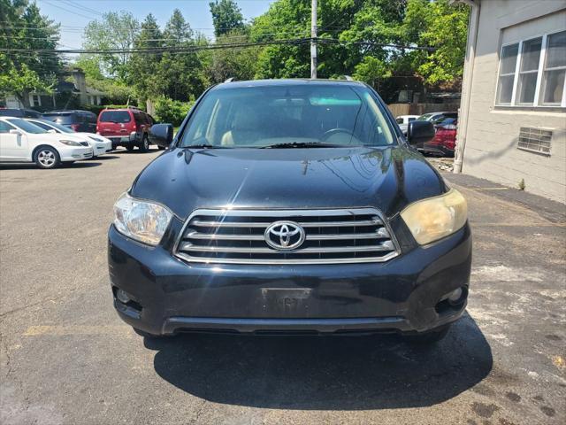 used 2009 Toyota Highlander car, priced at $4,500