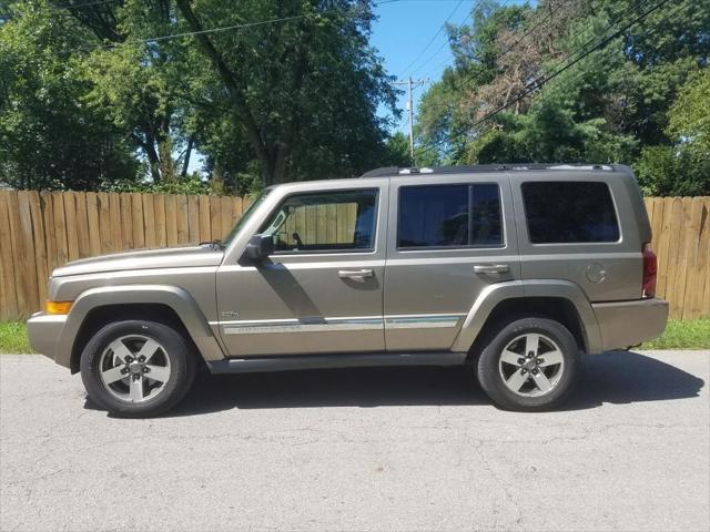 used 2009 Jeep Commander car, priced at $1,900