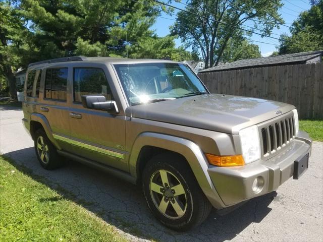 used 2009 Jeep Commander car, priced at $1,900