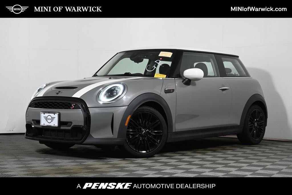 used 2023 MINI Hardtop car, priced at $25,995