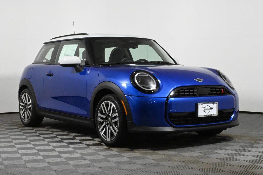 new 2025 MINI Hardtop car, priced at $36,145