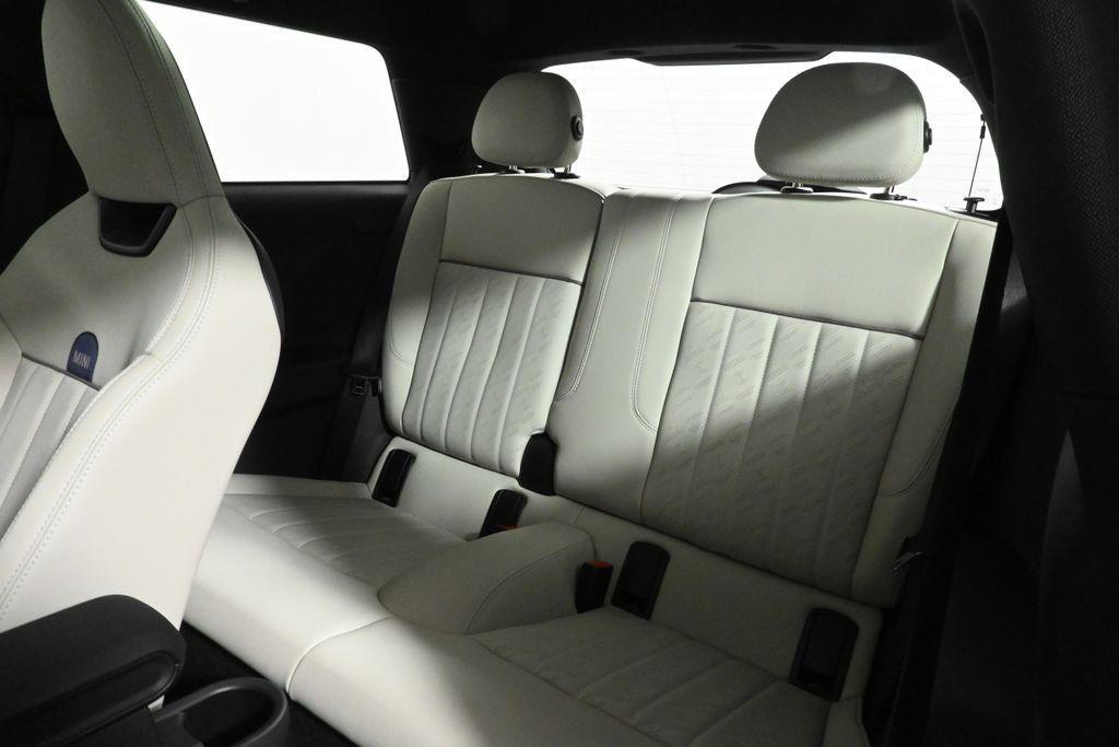 used 2025 MINI Hardtop car, priced at $32,599