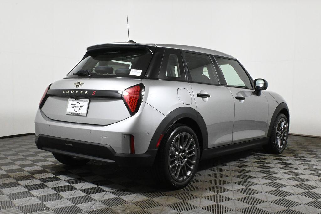 new 2025 MINI Hardtop car, priced at $36,775