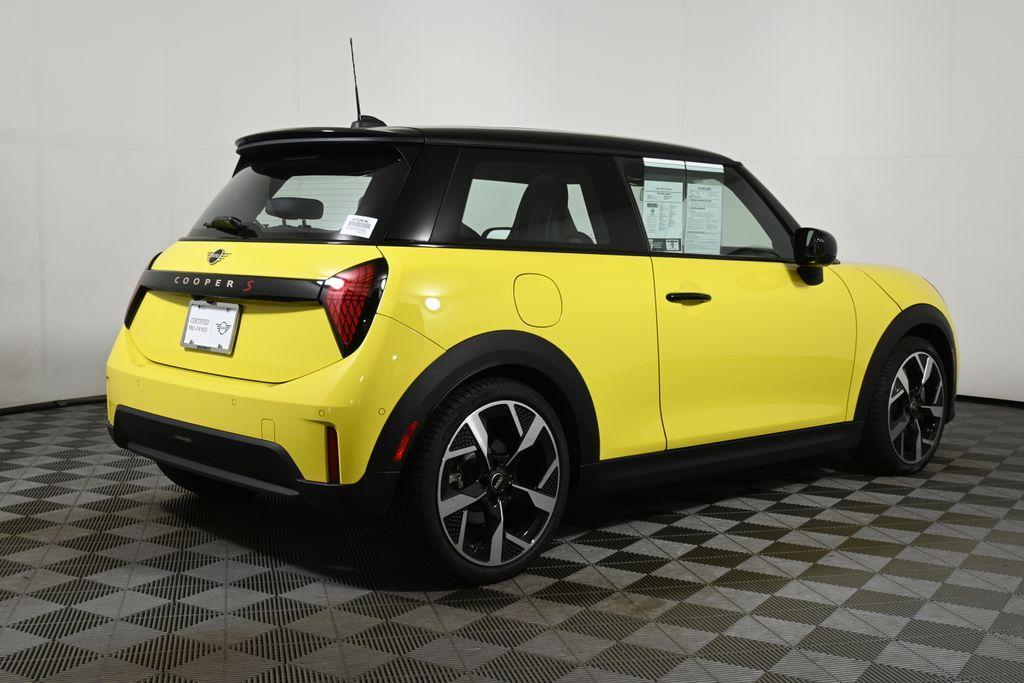 used 2025 MINI Hardtop car, priced at $31,650