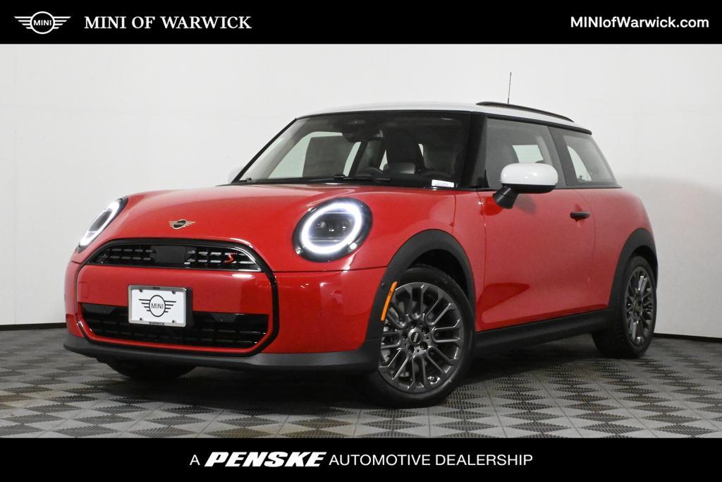 used 2025 MINI Hardtop car, priced at $35,845