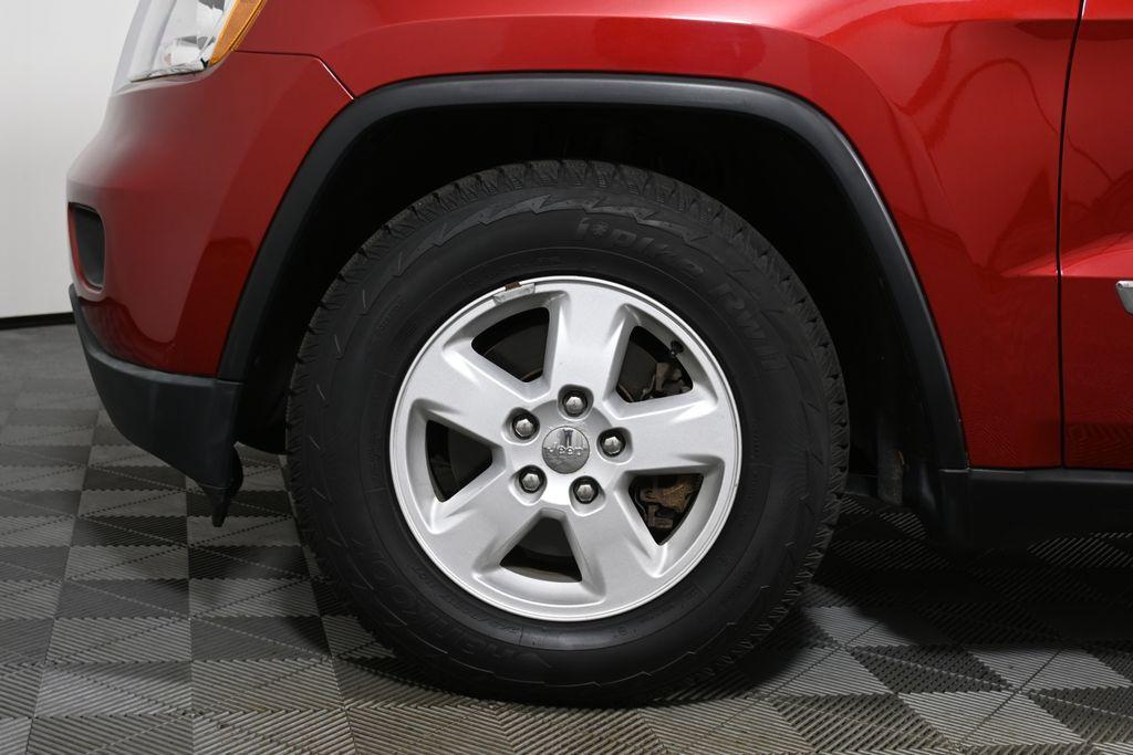 used 2011 Jeep Grand Cherokee car, priced at $11,423