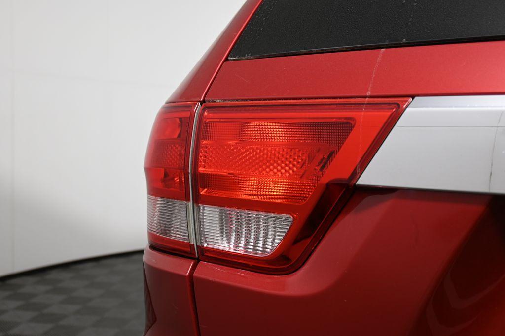 used 2011 Jeep Grand Cherokee car, priced at $11,423