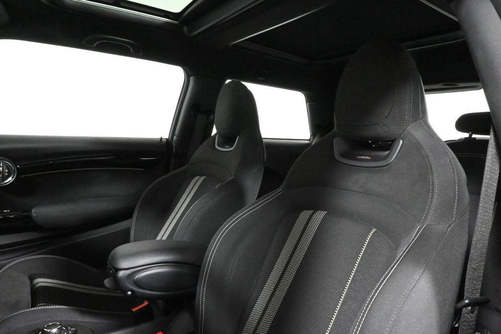used 2023 MINI Hardtop car, priced at $32,995