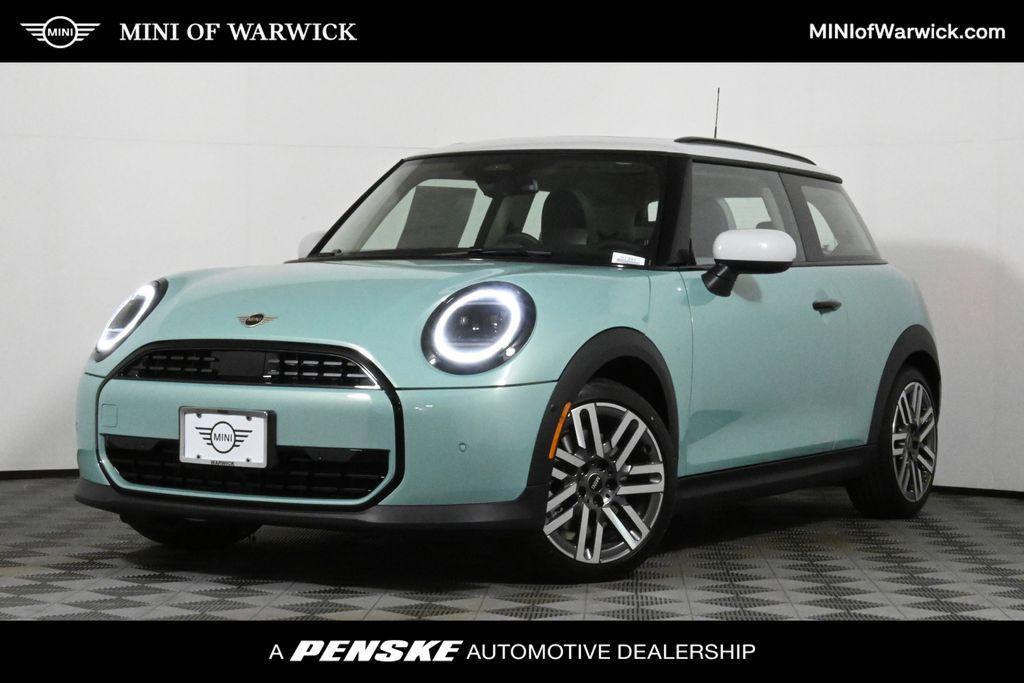 new 2025 MINI Hardtop car, priced at $32,595