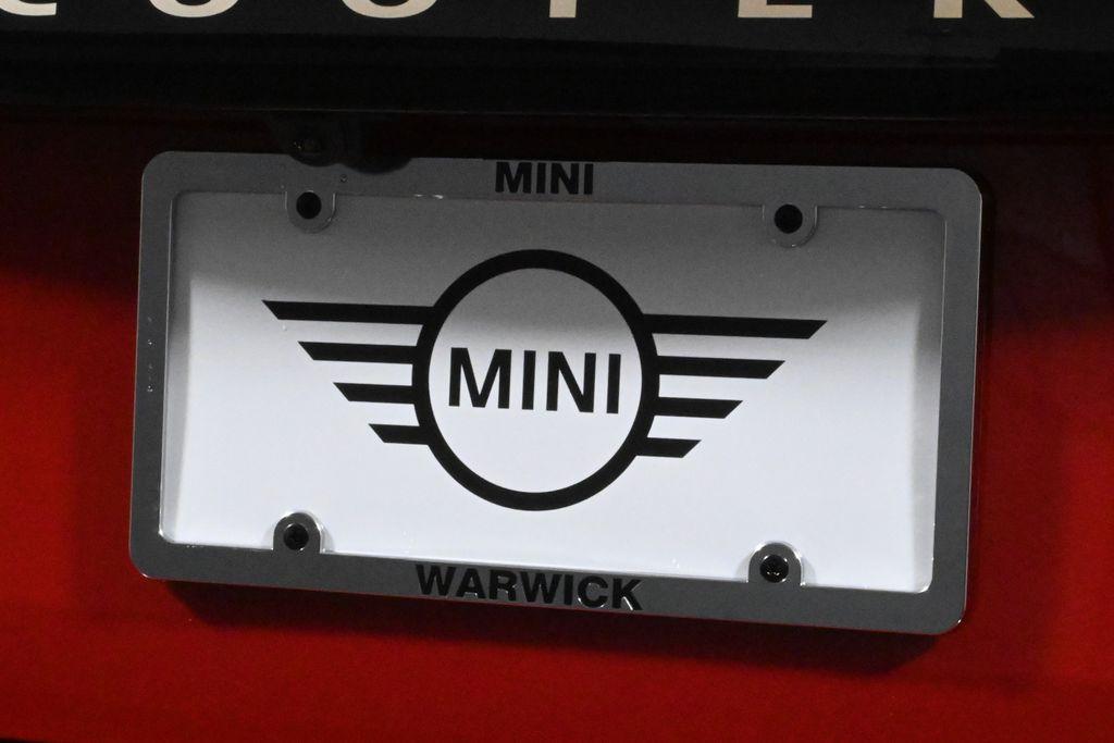 used 2025 MINI Hardtop car, priced at $29,206