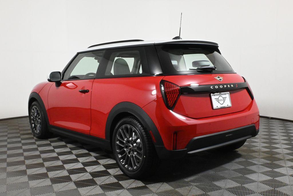 used 2025 MINI Hardtop car, priced at $29,206