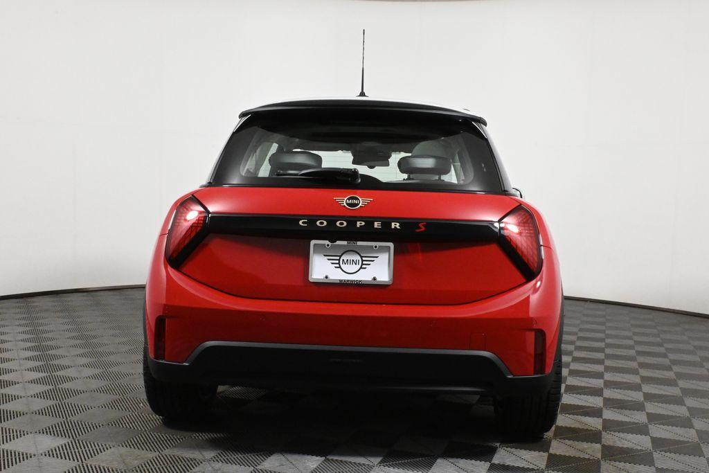 used 2025 MINI Hardtop car, priced at $29,206