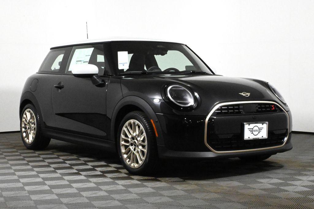 used 2025 MINI Hardtop car, priced at $38,295