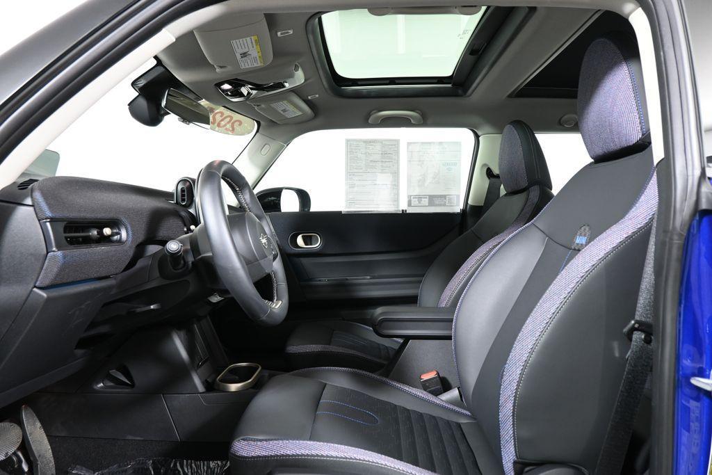 used 2025 MINI Hardtop car, priced at $31,203