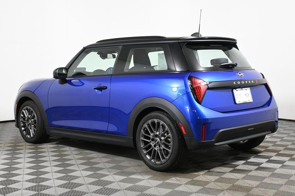 used 2025 MINI Hardtop car, priced at $31,203