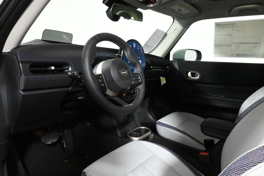 used 2025 MINI Hardtop car, priced at $30,819