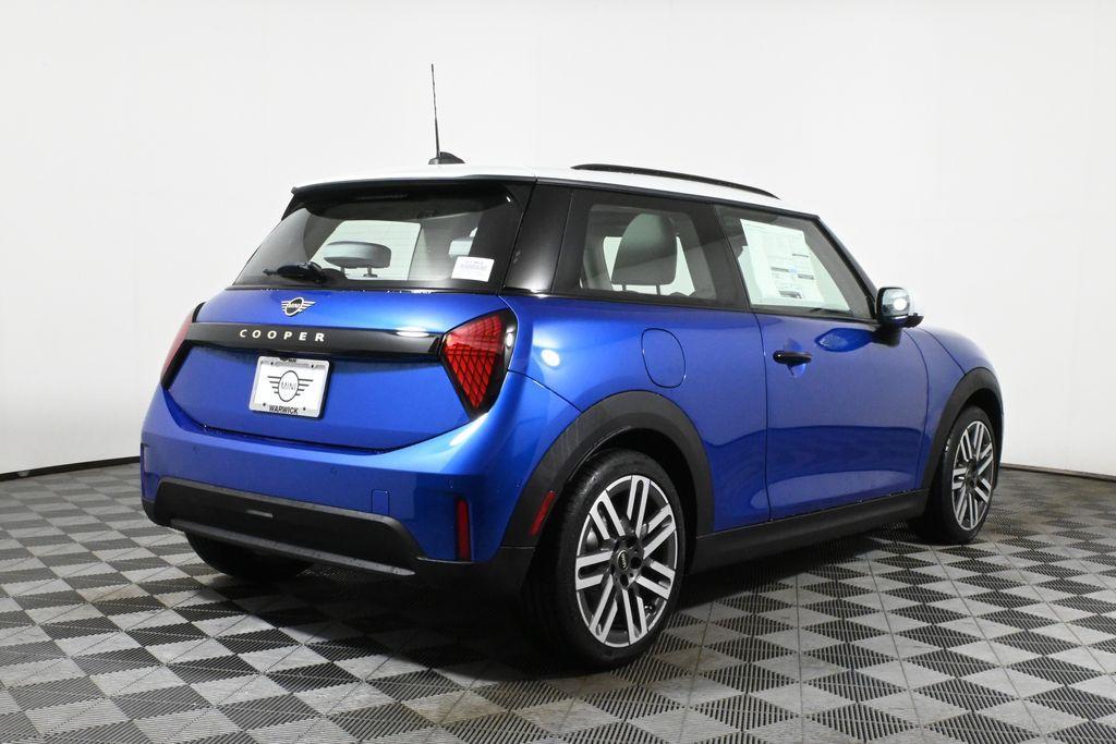 new 2025 MINI Hardtop car, priced at $32,895