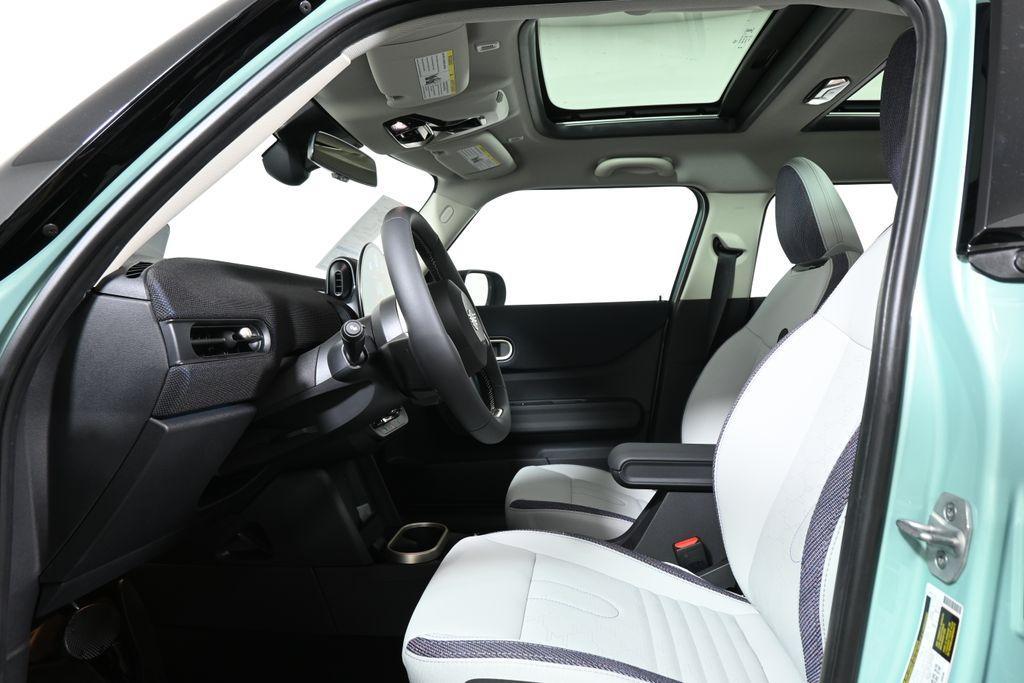 new 2025 MINI Hardtop car, priced at $37,325