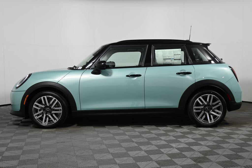 new 2025 MINI Hardtop car, priced at $37,325