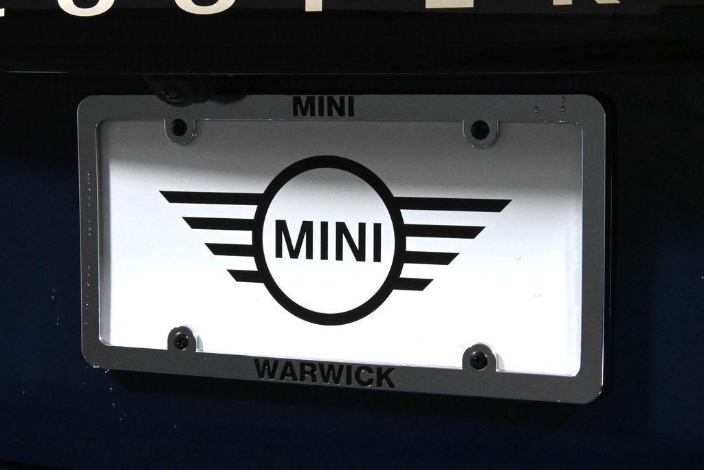 new 2025 MINI Hardtop car, priced at $38,325