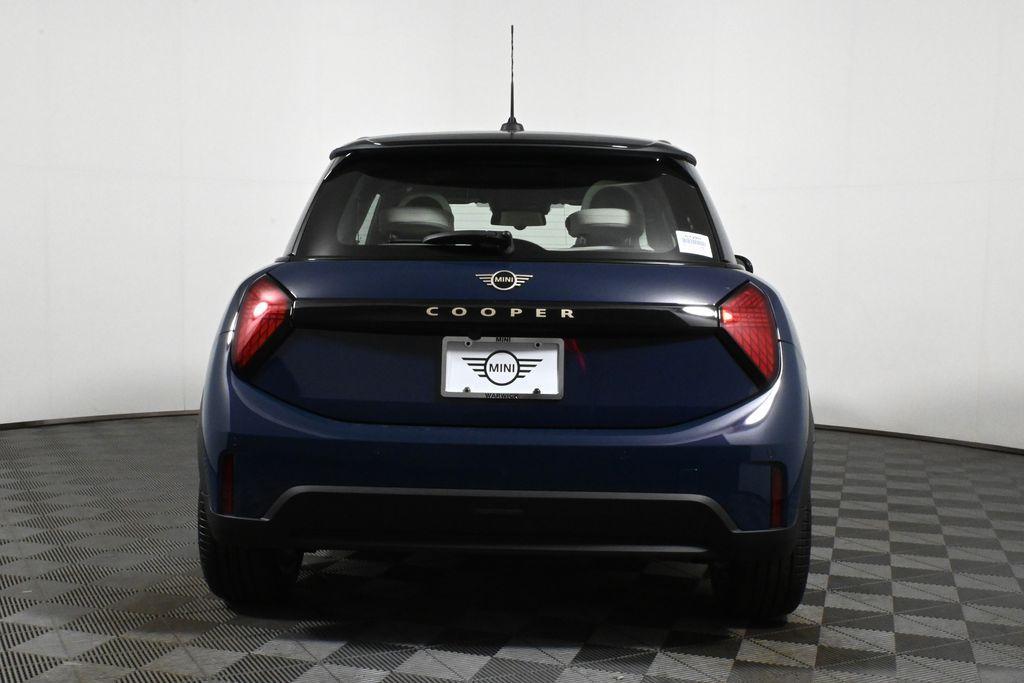 new 2025 MINI Hardtop car, priced at $32,595