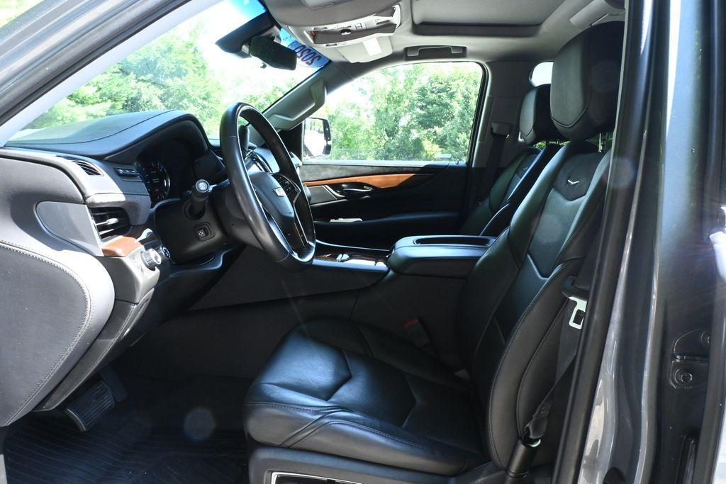 used 2020 Cadillac Escalade car, priced at $50,381