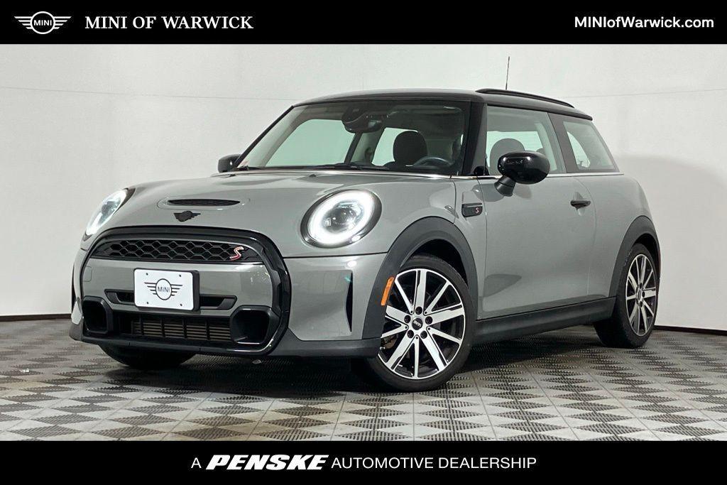 used 2022 MINI Hardtop car, priced at $24,581