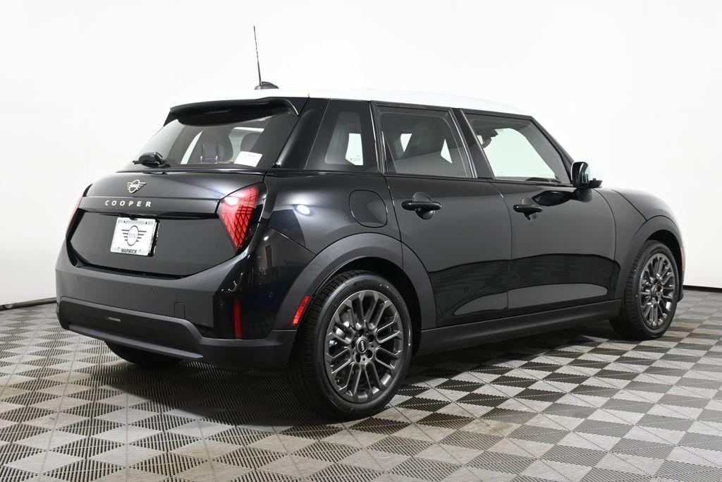 new 2025 MINI Hardtop car, priced at $36,225